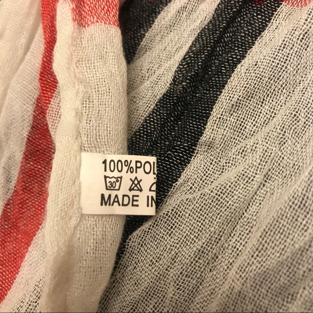 Large scarf🧣 - Picture 3 of 11